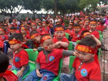 Các bé khối nhà trẻ