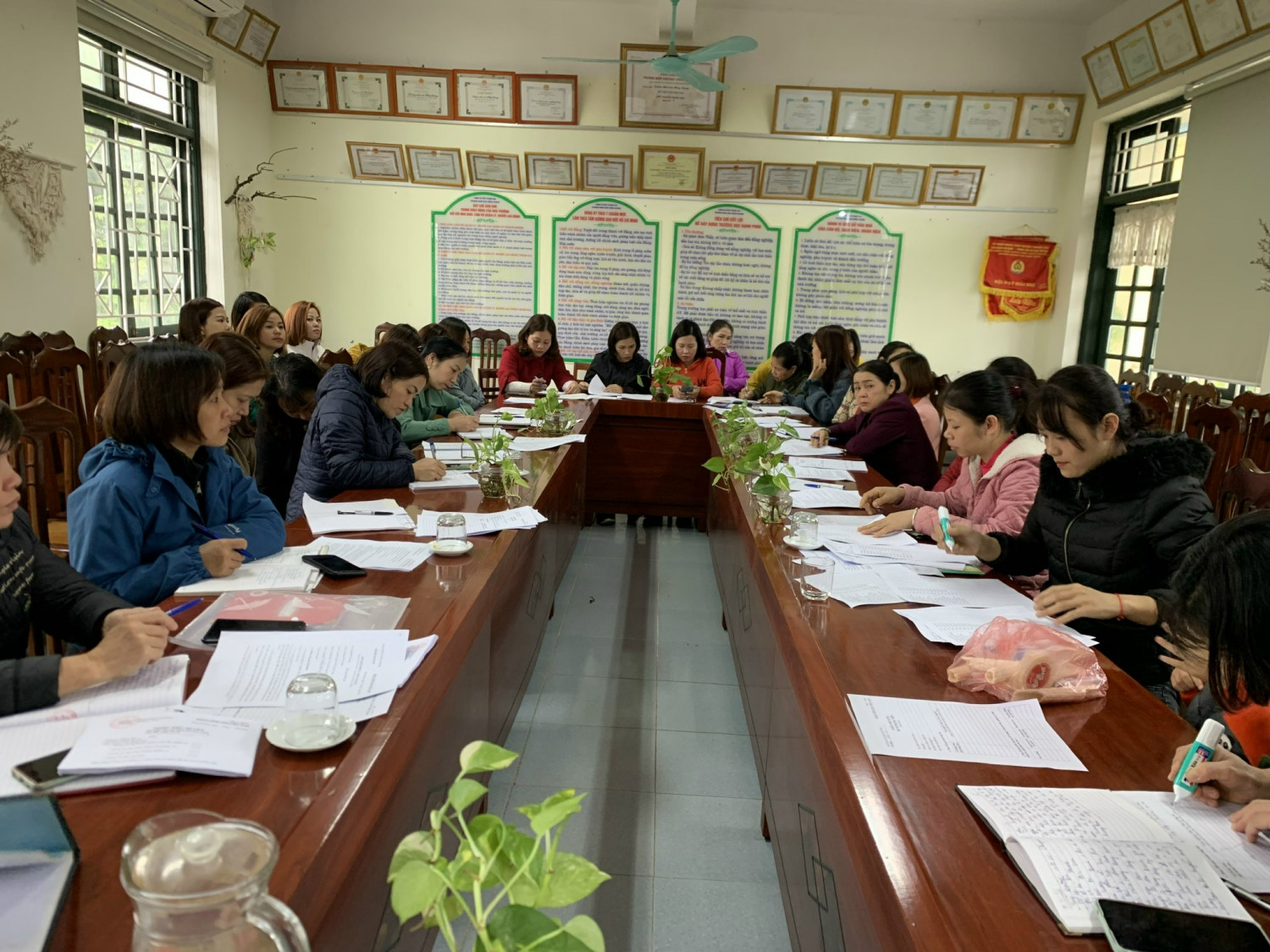 KIỂM ĐIỂM ĐẢNG VIÊN NĂM 2022 CỦA CHI BỘ MẦM NON HỒNG DƯƠNG