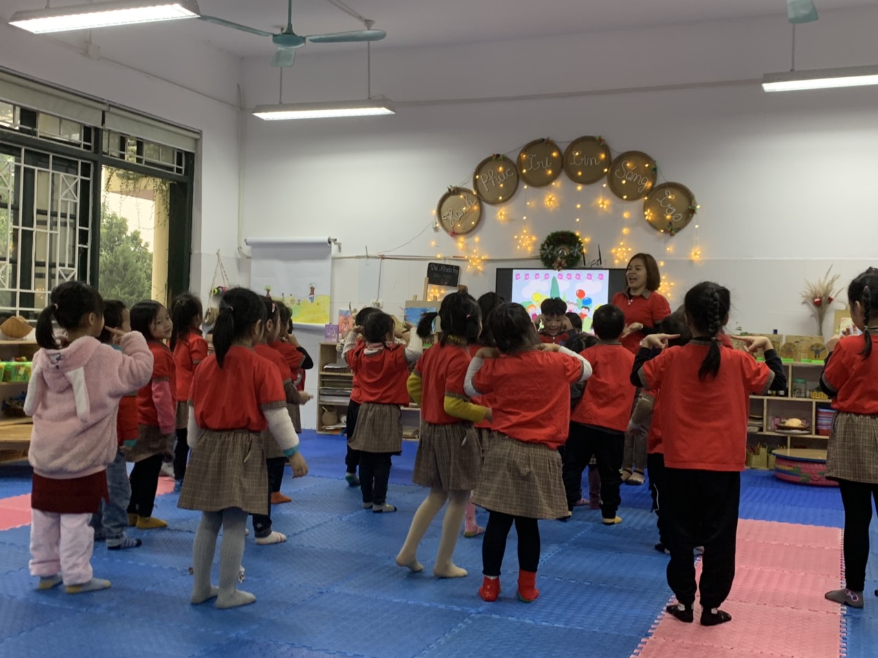 KHỐI 5 TUỔI THỰC HIỆN CHUYÊN ĐỀ: PHÁT TRIỂN TÌNH CẢM XÃ HỘI CHO TRẺ